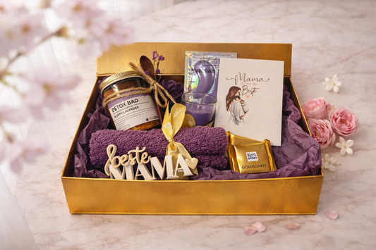 Jacqueline Joy Muttertags Geschenkbox – Handverlesene Wellness-Box mit Duftkerze, Pflegeset, Muttertagskarte, Entspannungsbad & Überraschung für Mamas und beste Freundinnen
